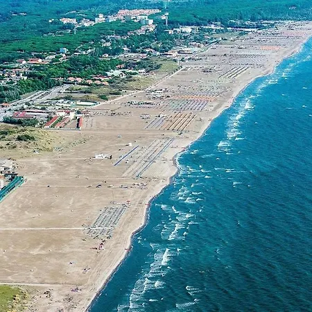 Peaceful Flat With Direct Access Beahost Apartment Rosolina Mare