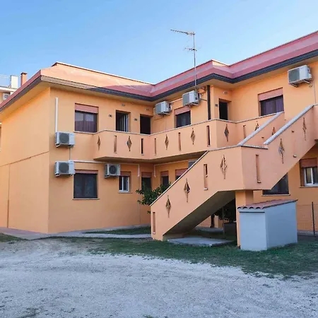 Peaceful Flat With Direct Access Beahost Rosolina Mare